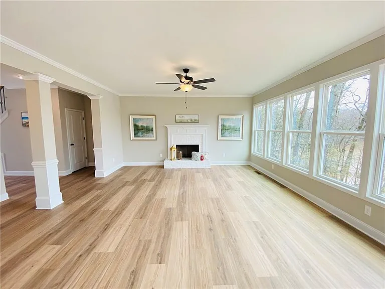 6960 Diana Cir — Photo 9