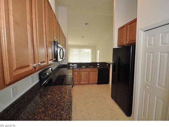 5th image of 9951 Periwinkle Preserve Ln #204