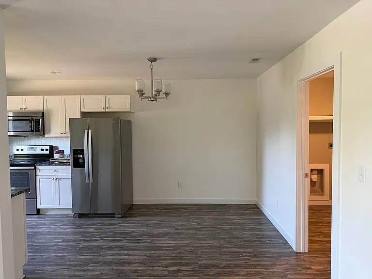 3059 Old Furnace Rd #B — Photo 11