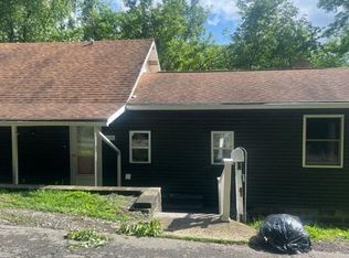 44 Buffalo Rd, Wellsburg, WV 26070