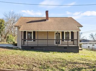 1886 Dragway Rd, Greer, SC 29651