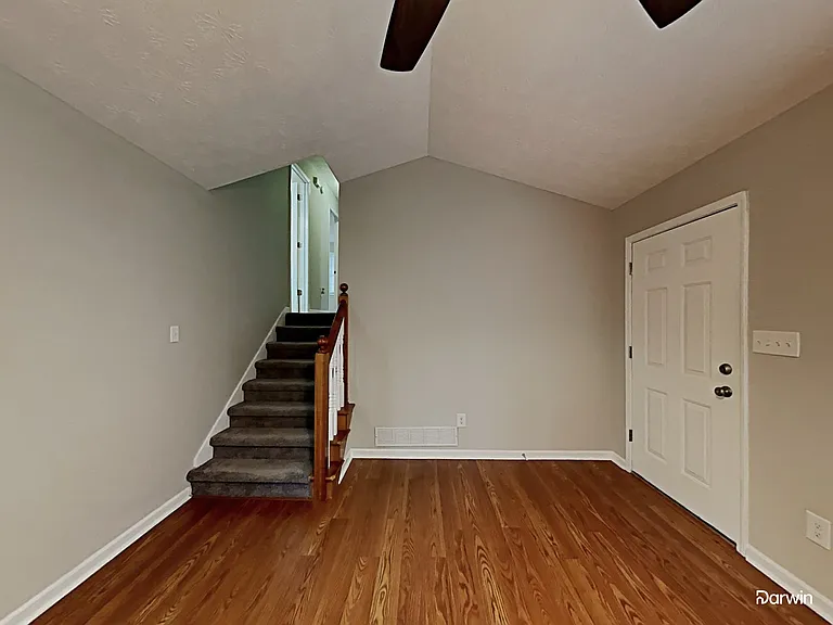 383 Robin Hood Dr — Photo 7
