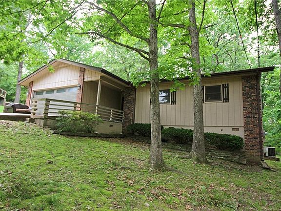 3rd image of 5 Maldon Cir