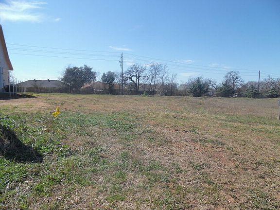2nd image of 731 Northern Red Oak Ln