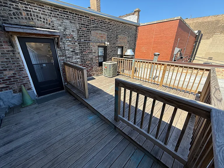 1443 N Milwaukee Ave #2 — Photo 20