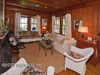 4th image of 1303 Beach Ave