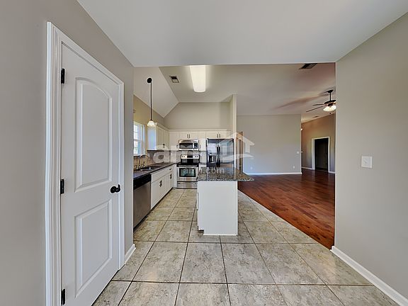 5th image of 4223 Bramble Crest Dr
