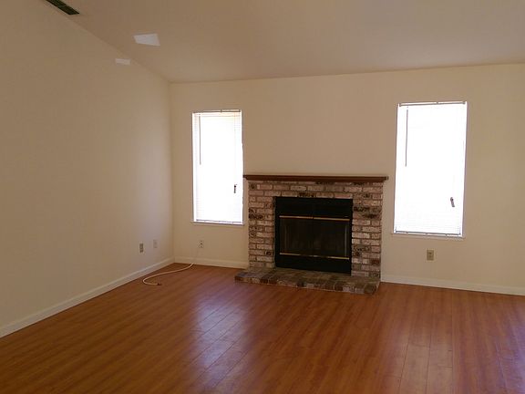 3rd image of 8133 Scenic Hills Way