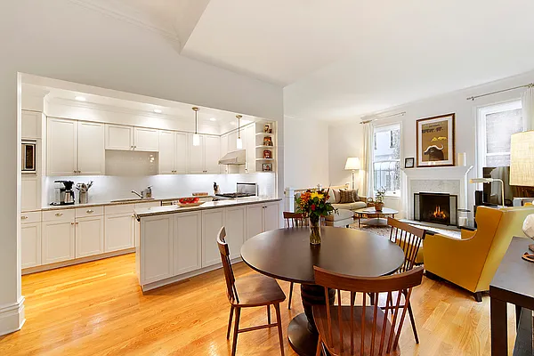 Sold by Engel and Volkers Brownstone Brooklyn | media 19