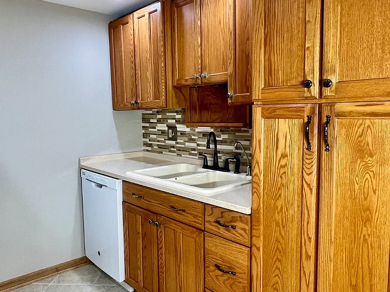 114 E Bailey Rd #M — Photo 14