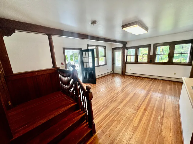 45 Holbrook Ave #6 — Photo 2