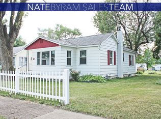 421 N 6th Ave, Hoopeston, IL 60942