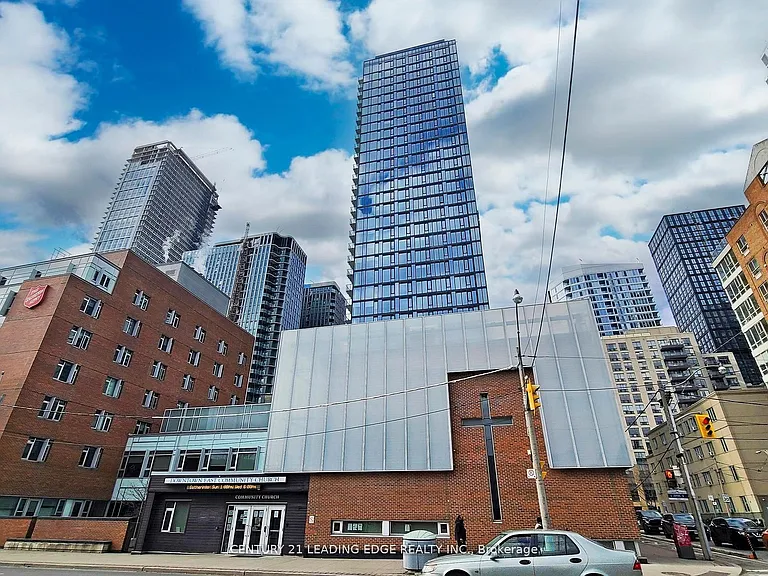 47 Mutual St #1203 — Photo 2