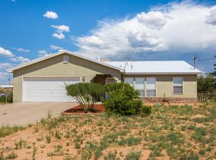 67 Turner Dr, Los Lunas, NM 87031