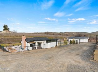 1690 Reservoir Loop Rd, Selah, WA 98942