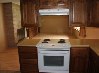 1011 S Washington St, Sullivan, IL 61951