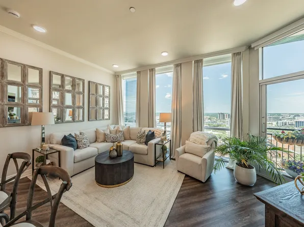 500 Throckmorton St APT 1406, Fort Worth, TX 76102