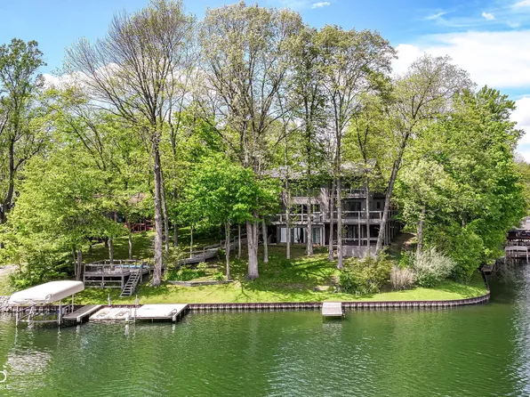 22 Mill Spgs, Coatesville, IN 46121