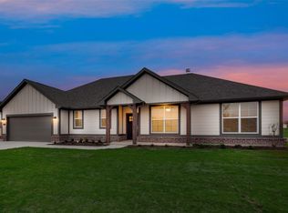 151 Spanish Moss Trl, Rhome, TX 76078