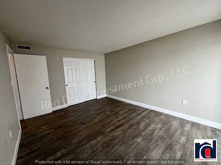 Move In Special 1 & 2 Bedrooms Available Minutes from the River — Photo 16