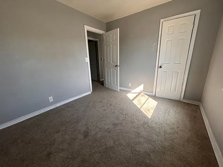 4269 S Cumberland St — Photo 5