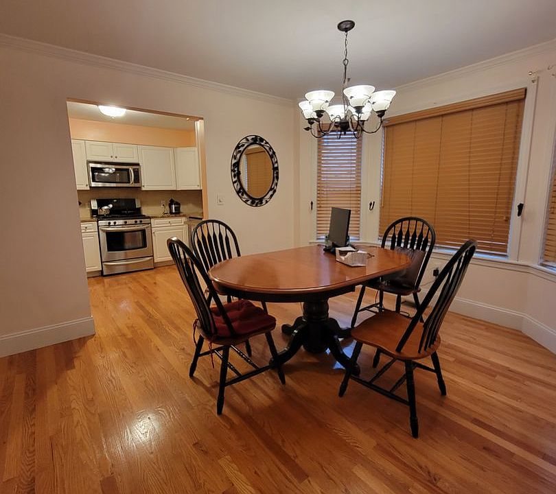 1st image of 9 Elmore St #1