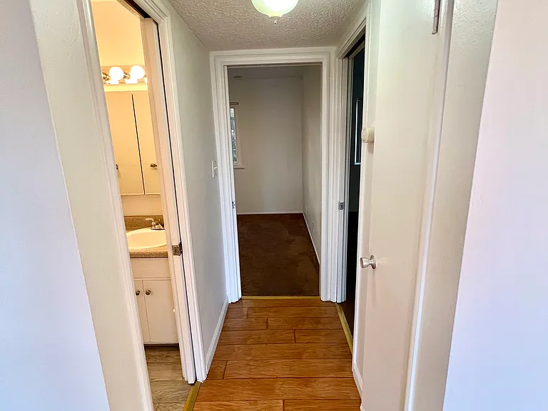 928 Fletcher Ln #2 — Photo 11