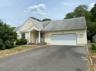 249 Sunset Dr, Forked River, NJ 08731