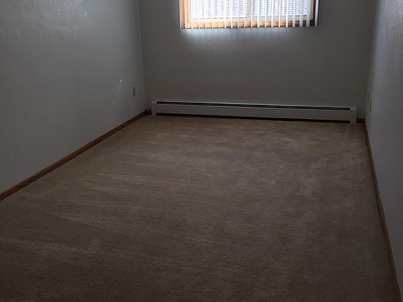 3rd image of 904 24th Ave S APT 6