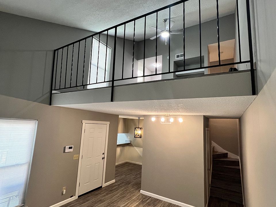 1st image of 813 Red Bird Ln