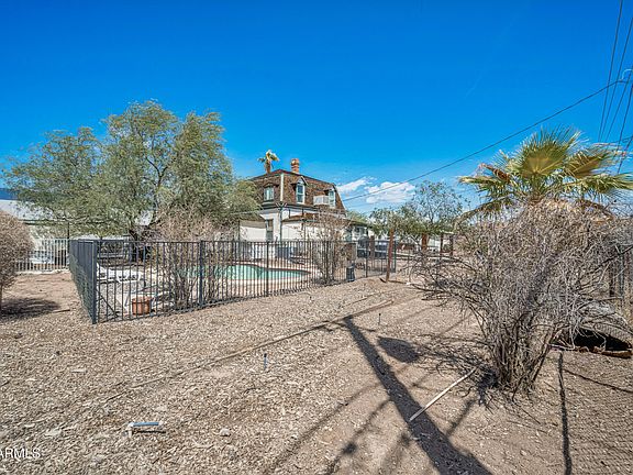5th image of 1611 W FILLMORE Street