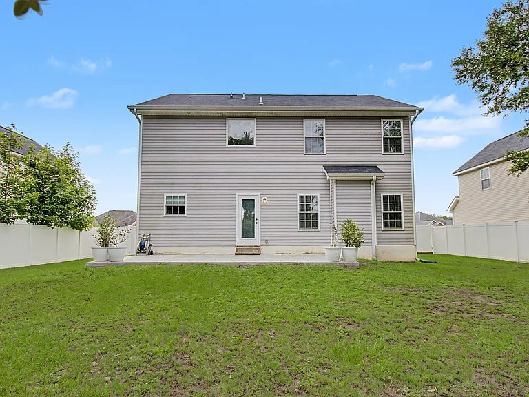 906 Rachel Ln — Photo 37