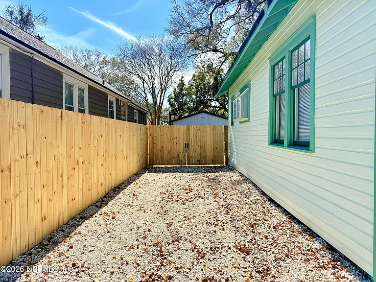 4530 Astral St — Photo 4