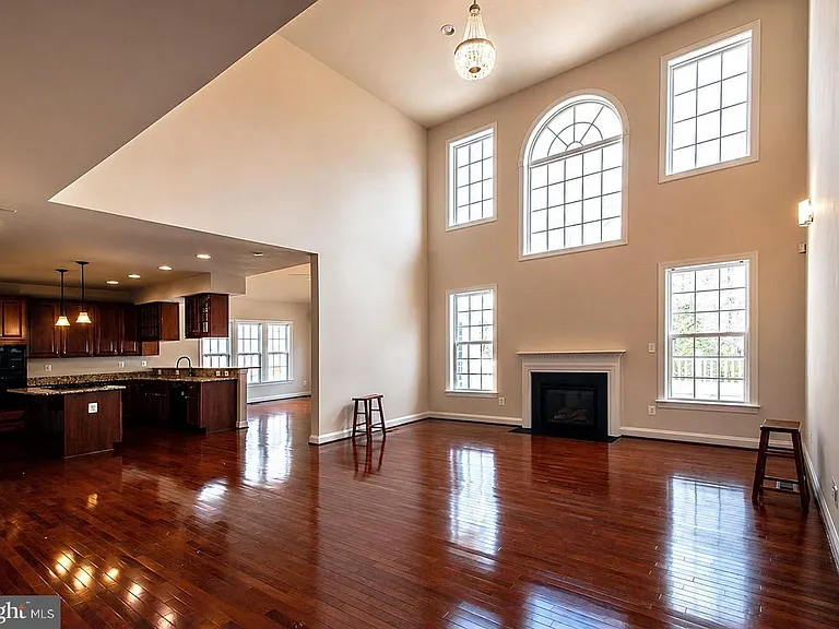 15329 Colonel Tansill Ct — Photo 4