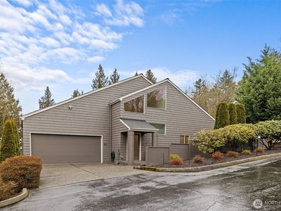 611 Bellevue Way SE, Bellevue, WA, 98004