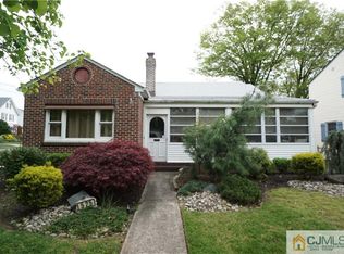 525 Francis Ave, Woodbridge, NJ