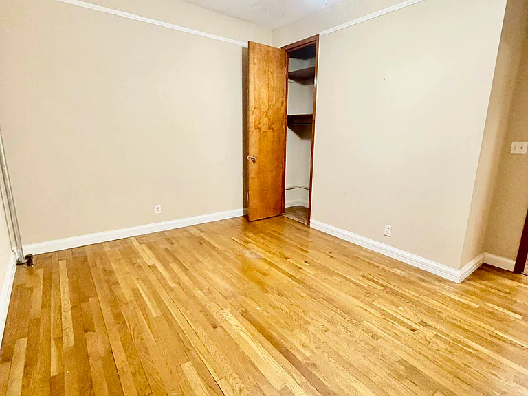 33-78 11th St #3C — Photo 12