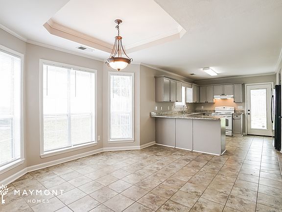5th image of 349 Camden Cove Cir