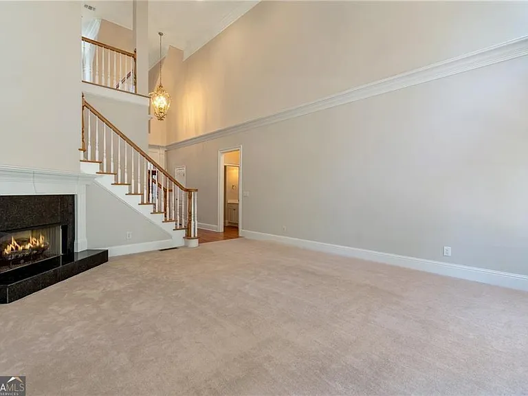 115 Wolf Willow Ct — Photo 10