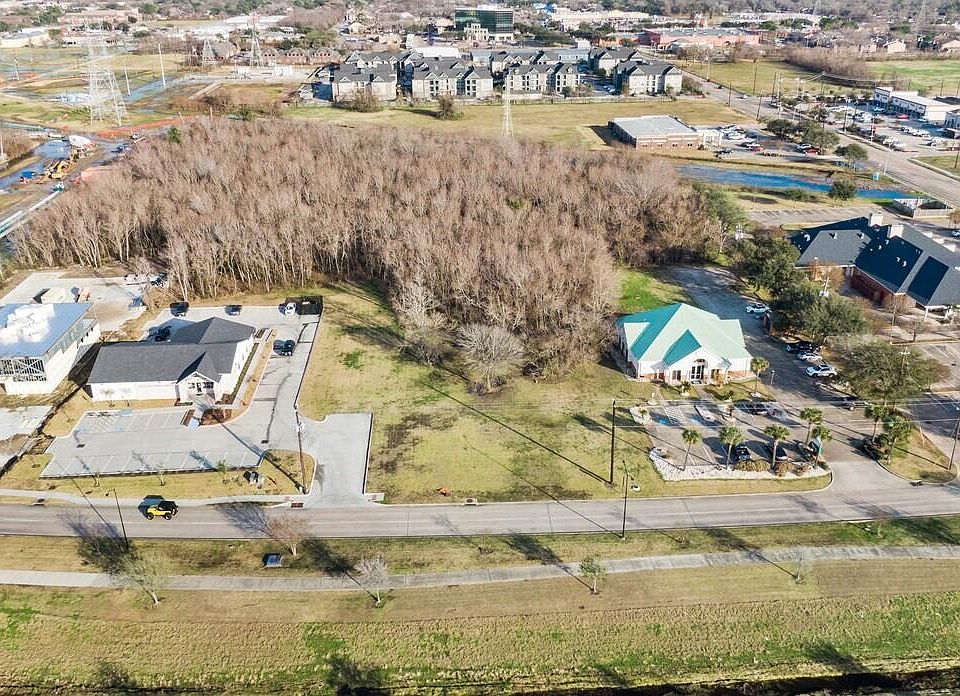 2nd image of 0 Emmett Hutto Blvd
