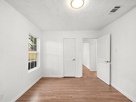 3rd image of 2108 Camille St