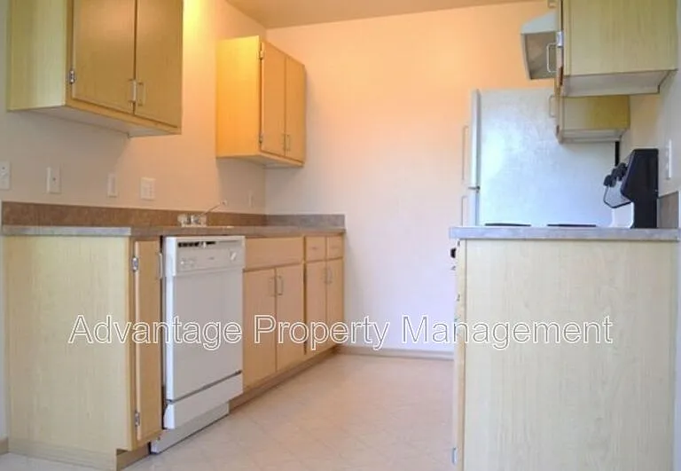 739 Jackson St W #3 — Photo 14