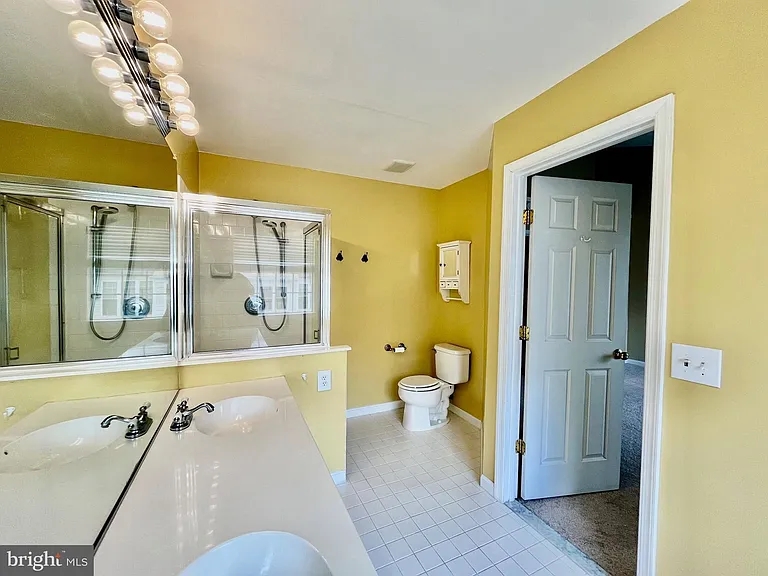 7504 Lamoyne Ct — Photo 27