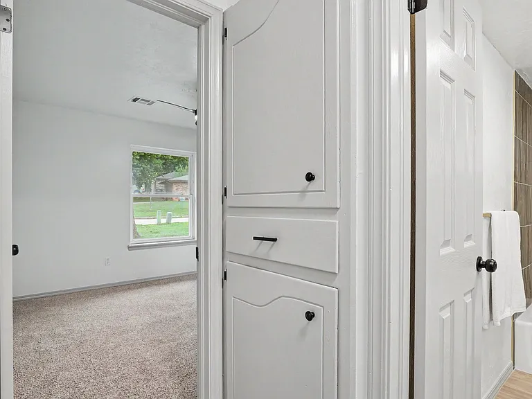 1715 Edgewood Dr — Photo 22