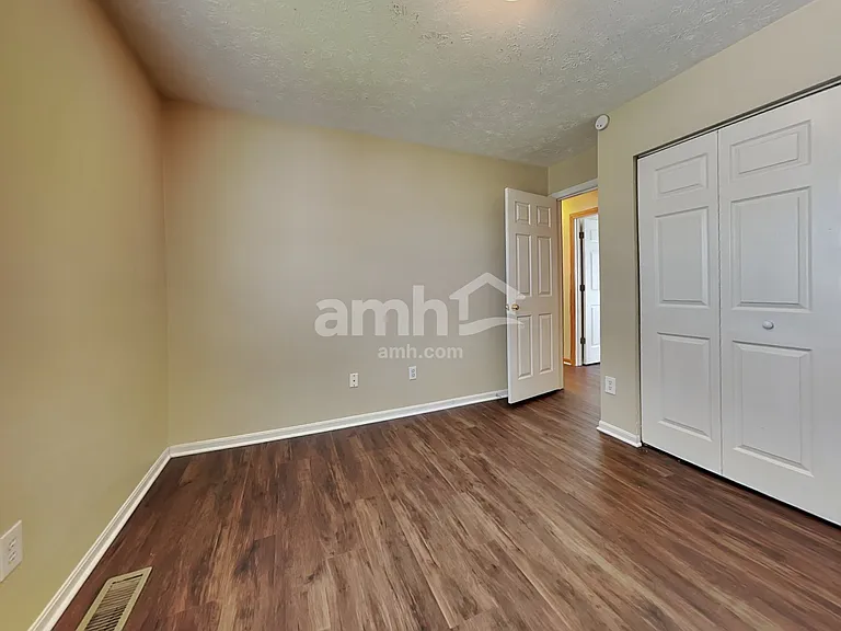 2565 Chateaugay Ct — Photo 17