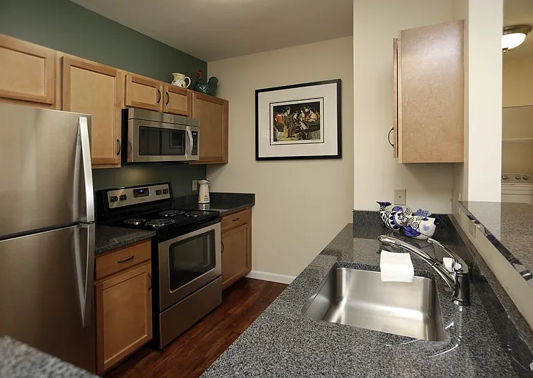 192 Beach Rd #D103 — Photo 2