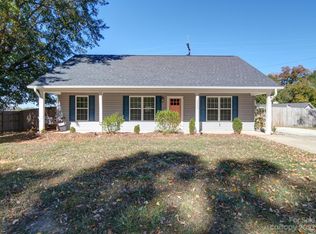 2340 Pinehaven Dr, Gastonia, NC 28054
