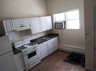 231 London St #1, Boston, MA 02128
