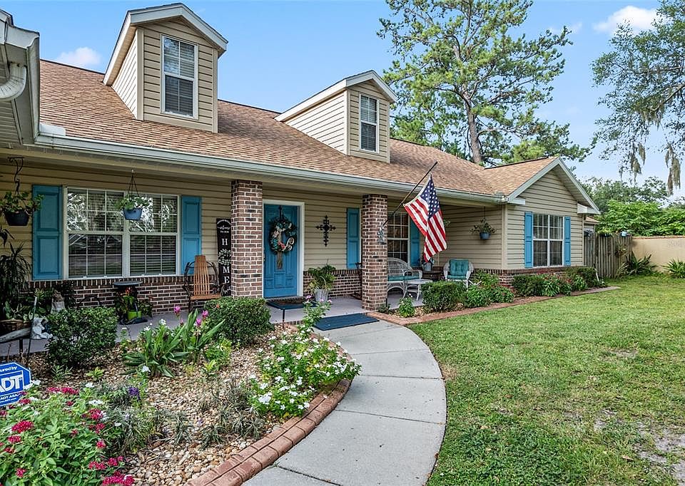 1st image of 275 SE 34th Pl