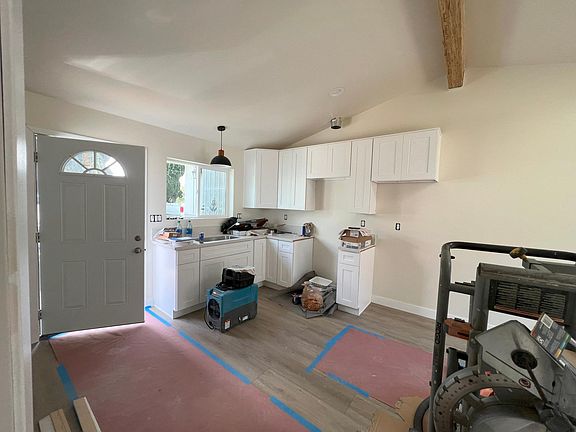 3rd image of 665 Townsite Dr #2